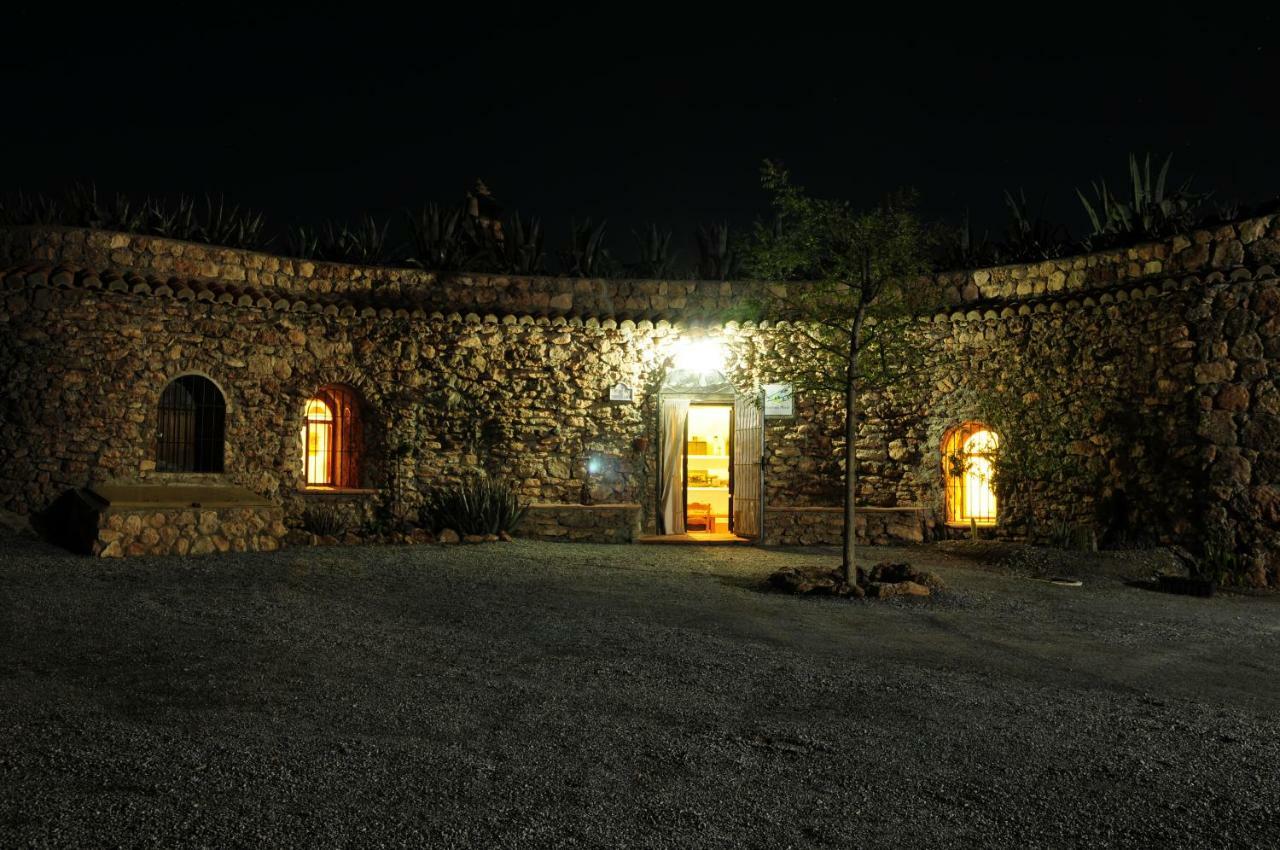 בית הארחה Gorafe 	Cuevas El Torriblanco מראה חיצוני תמונה